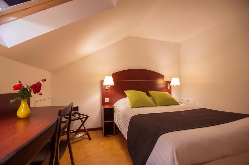 Kyriad Direct Roanne Hotel Exterior photo